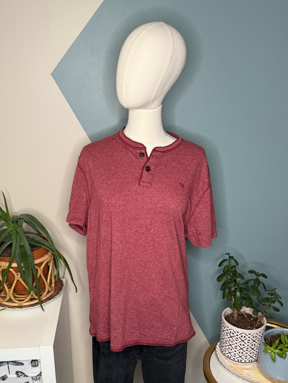 Abercrombie Classic Burgundy Henley Tee L - Picture 2 of 10